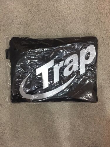 TRAPSTAR HYPERDRIVE QUILTED BAG - BLACK/REFLECTIVE